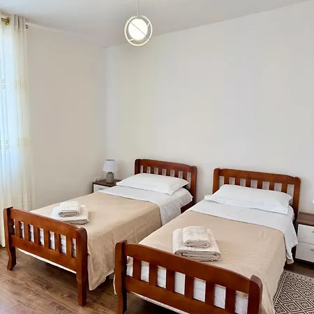Park Apartment